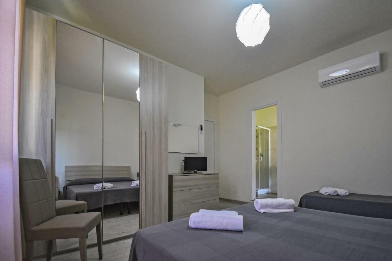 Hotel La Pineta การ์รารา ภายนอก รูปภาพ